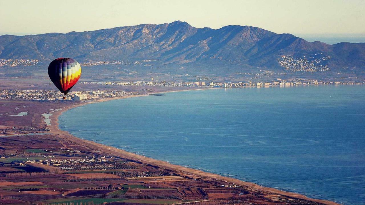 Holidays Penthouse Vues Panoramiques Sur Le Port Naval,Un Sejour Elegant Assure " Wifi Parquing Gratuit Roses Exterior foto
