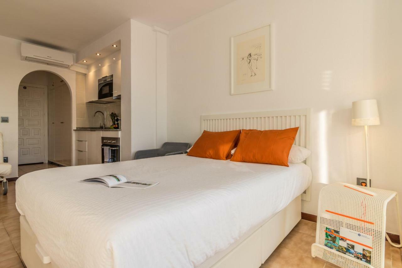 Holidays Penthouse Vues Panoramiques Sur Le Port Naval,Un Sejour Elegant Assure " Wifi Parquing Gratuit Roses Exterior foto